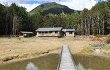 Kōhanga Atawhai – Manson Nicholls Hut