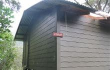 Lake Thomson Hut