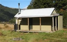 Aparima Hut