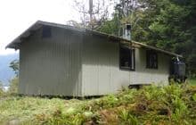 Monowai Hut