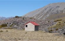 Snowy Gorge Hut