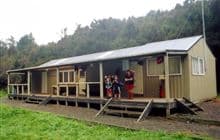 Te Puia Hut (Lodge)
