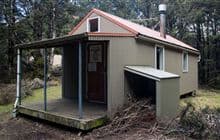 Kiwi Saddle Hut