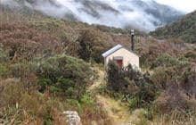Top Toaroha Hut