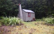 Kākāpō Hut