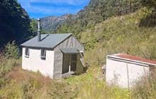 Mid Silverstream Hut